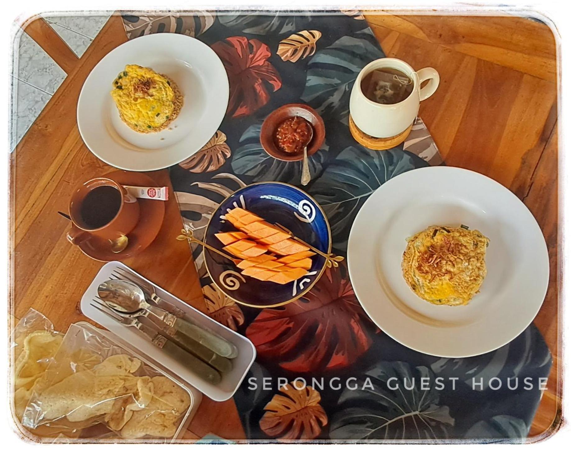 Serongga Guest House Lebih Екстер'єр фото