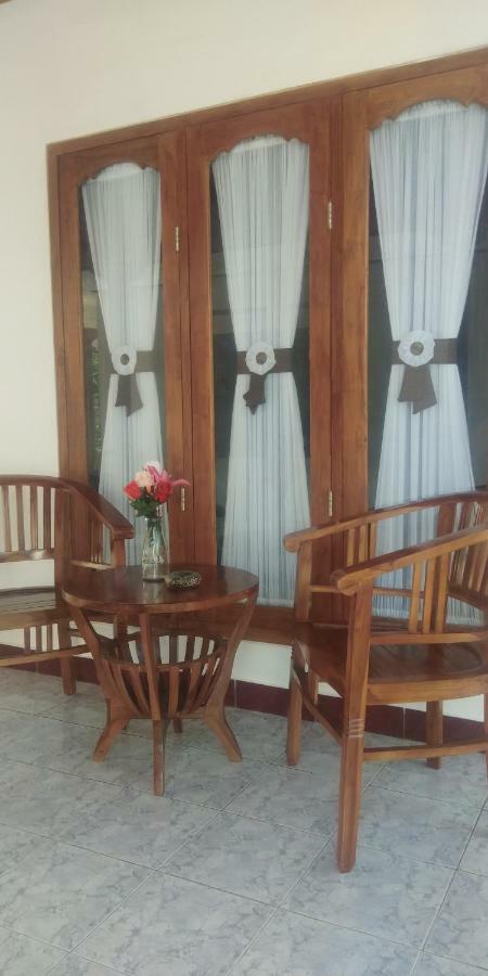 Serongga Guest House Lebih Екстер'єр фото